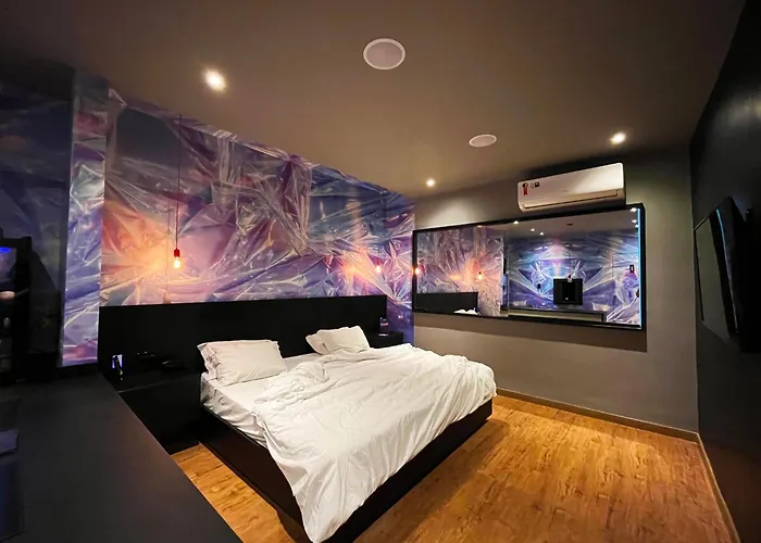 Hotel: Tout Motel (Adults Only)